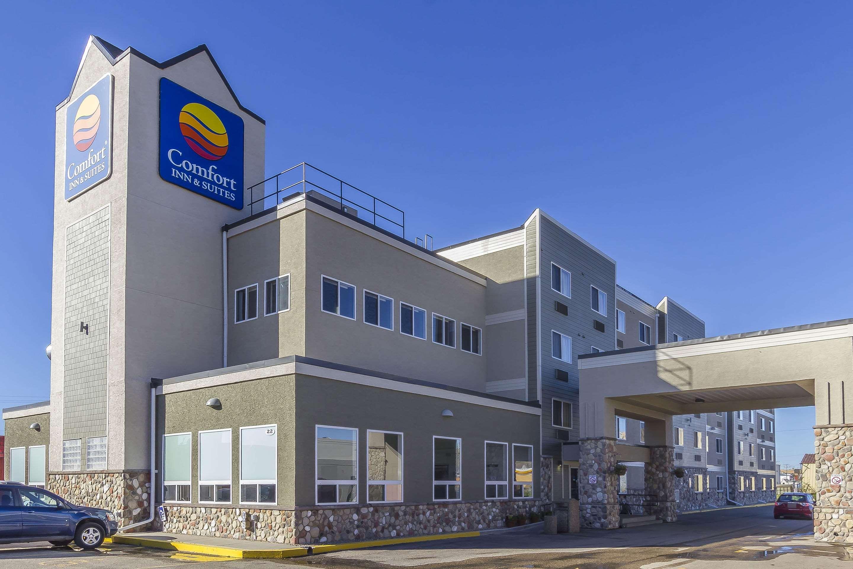 Comfort Inn & Suites Yorkton Exterior photo